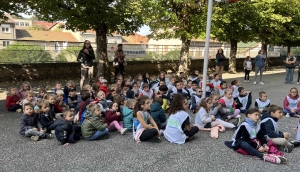 Dunières : les écoliers ramassent les déchets dans le bourg