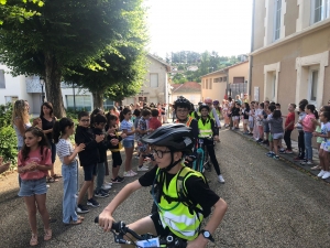 Monistrol-sur-Loire : les CM2 de Lucie-Aubrac à vélo pour les JO