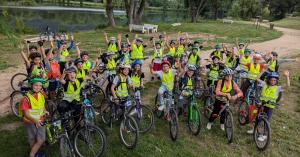 Monistrol-sur-Loire : les CM2 de Lucie-Aubrac à vélo pour les JO