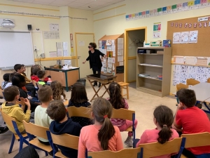 Yssingeaux : le théâtre s’invite dans les classes à l’école Jean-de-la-Fontaine