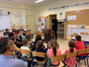 Yssingeaux : le théâtre s’invite dans les classes à l’école Jean-de-la-Fontaine