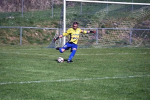 Foot, coupe : Coubon à l&#039;arrachée à Saint-Pierre-Eynac (vidéo)