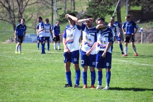 Foot, coupe : Coubon à l&#039;arrachée à Saint-Pierre-Eynac (vidéo)