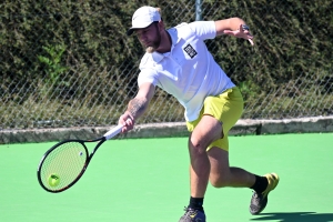 Tennis : Vanessa Gouzon et Joevin Herrero s&#039;imposent à Saint-Didier-en-Velay