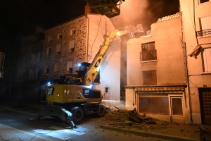 Yssingeaux : une nuit pour démolir une maison en centre-ville (vidéo)