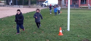 Lantriac : les écoliers courent pour les Droits de l&#039;Enfant