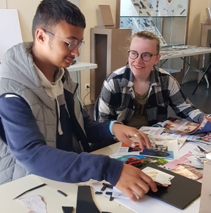 Des collègiens d&#039;Yssingeaux se familiarisent avec le théâtre d&#039;objets