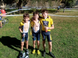 Cyclisme : les jeunes du Vélo Club du Velay sur les bords du Rhône