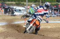 Saint-Maurice-de-Lignon : le motard Tristan Borel gagne la course sur prairie