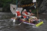 Beauzac : dix baignoires comme des poissons sur l&#039;eau sur la Loire