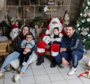 Bas-en-Basset : le Père Noël invité pour une série de photos avec le Sou des écoles