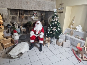 Bas-en-Basset : le Père Noël invité pour une série de photos avec le Sou des écoles