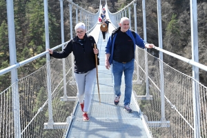 La passerelle himalayenne des gorges du Lignon est ouverte ! (vidéo)