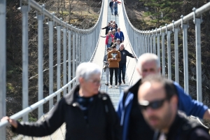 La passerelle himalayenne des gorges du Lignon est ouverte ! (vidéo)