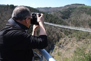 La passerelle himalayenne des gorges du Lignon est ouverte ! (vidéo)