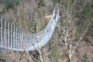 La passerelle himalayenne des gorges du Lignon est ouverte ! (vidéo)