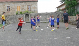 Des écoliers de Grazac découvrent le rugby