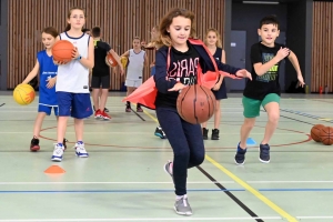 Retournac : 54 jeunes basketteurs de Haute-Loire en stage au gymnase