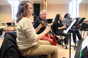 Yssingeaux : l&#039;harmonie municipale répète des musiques latines pour le 18 juin (vidéo)