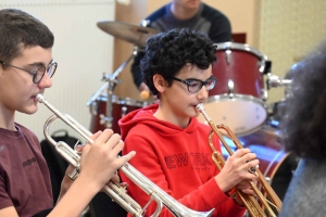 Yssingeaux : l&#039;harmonie municipale répète des musiques latines pour le 18 juin (vidéo)