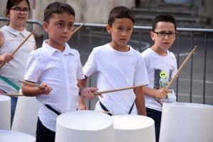 Monistrol-sur-Loire : des concerts de percussions dans les cours des écoles primaires