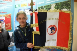 Araules : deux porte-drapeaux enfants participeront à la cérémonie du 8 mai