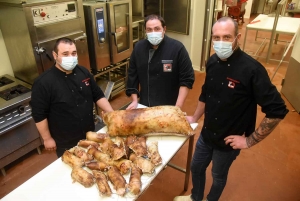 Insolite : des bouchers de Sainte-Sigolène fabriquent une jambonnette de plus de 30 kg