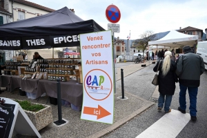 Un dimanche à flâner sur la Foire des Pâquerettes à Retournac