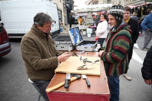 Un dimanche à flâner sur la Foire des Pâquerettes à Retournac