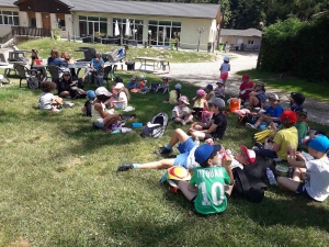 Montfaucon-en-Velay : les écoliers d&#039;Abel-Grimmer au domaine du Mont-Joyeux