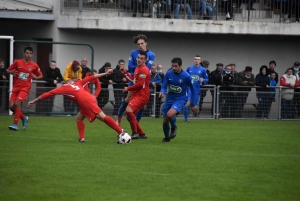 Foot : Velay FC était trop fort pour Dunières