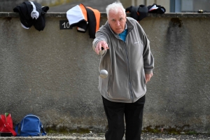 Pétanque : 32 doublettes mixtes qualifiées pour la finale dimanche à Dunières