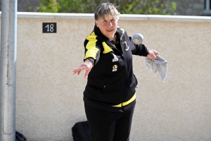 Pétanque : 32 doublettes mixtes qualifiées pour la finale dimanche à Dunières