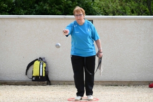 Pétanque : 32 doublettes mixtes qualifiées pour la finale dimanche à Dunières