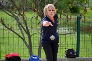 Pétanque : 32 doublettes mixtes qualifiées pour la finale dimanche à Dunières