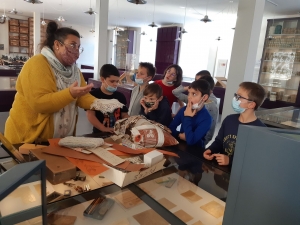 Les écoliers de Grazac au musée de Retournac