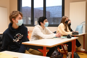 Yssingeaux : des lycéens de retour en classe pendant les vacances