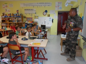 Rencontre avec un papa militaire à l&#039;école publique de Beauzac