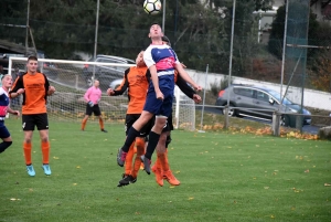 Foot : La Séauve garde la tête sur les épaules en District 1