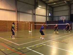 Montfaucon-en-Velay : le badminton, c&#039;est gratuit en octobre