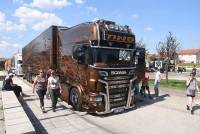 Monistrol-sur-Loire : cent camions pour une exposition exceptionnelle jusqu&#039;à dimanche (vidéo)