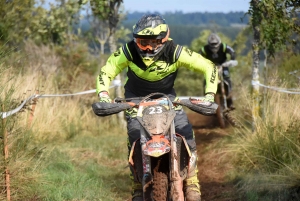 La course d&#039;endurance moto des Vastres en photos