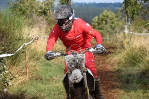 La course d&#039;endurance moto des Vastres en photos