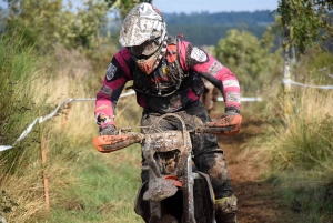 La course d&#039;endurance moto des Vastres en photos