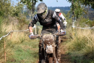 La course d&#039;endurance moto des Vastres en photos