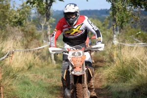 La course d&#039;endurance moto des Vastres en photos