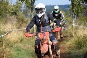 La course d&#039;endurance moto des Vastres en photos