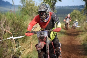 La course d&#039;endurance moto des Vastres en photos