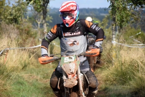 La course d&#039;endurance moto des Vastres en photos