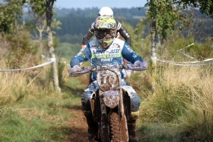 La course d&#039;endurance moto des Vastres en photos